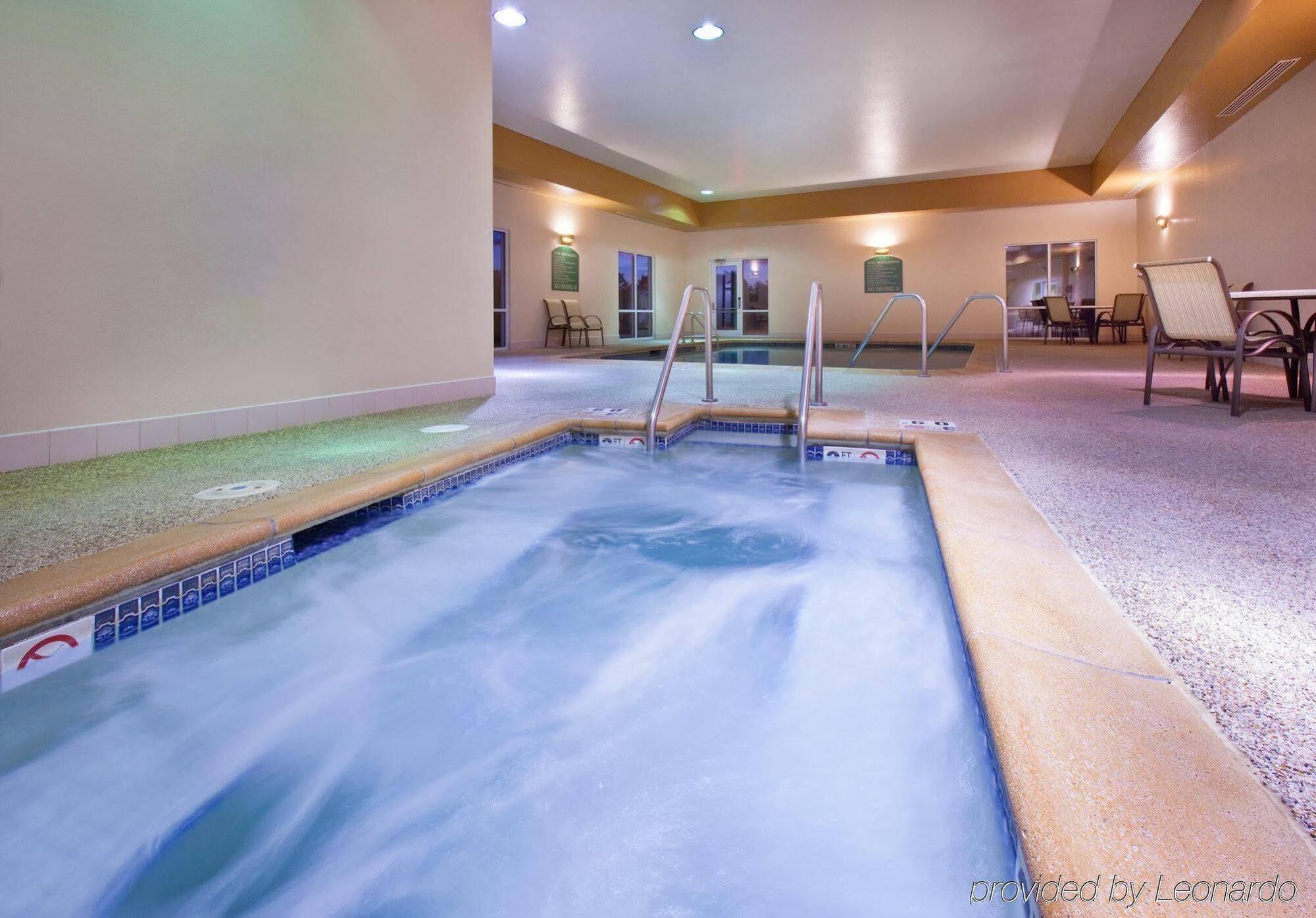 Links Bos Landen Hotel & Spa Of Pella, Trademark By Wyndham Exterior photo